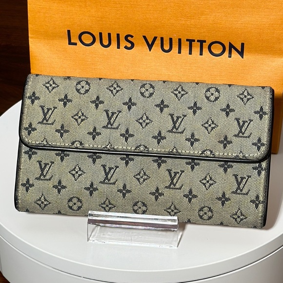 Louis Vuitton Handbags - Louis Vuitton Monogram Mini Lin Porte Tresor
International Wallet